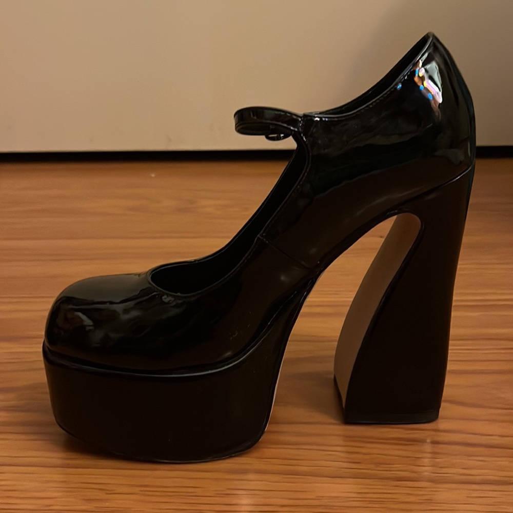 Madden girl platform heels 6.5m US Black